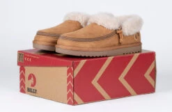 Chestnut BILLY Cozy Slippers -Billy Footwear BK22446 250 Studio 1 940x614 aacc6c49 fc80 4225 8803 7118ab86af83