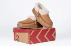 Chestnut BILLY Cozy Slippers -Billy Footwear BK22446 250 Studio 3 940x614 b043290a 9884 4a78 8460 ba6399aefdab