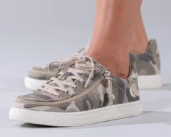 FINAL SALE - Women's Natural Camo BILLY Classic Lace Lows -Billy Footwear BW20001 330 Studio3 880x704 1