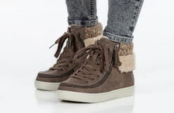 Women's Tobacco BILLY Cuffs -Billy Footwear BW22341 220 studio standing 2 940x614 1c5e6c4c dc86 4c2c b5f0 04ae2fc739c3